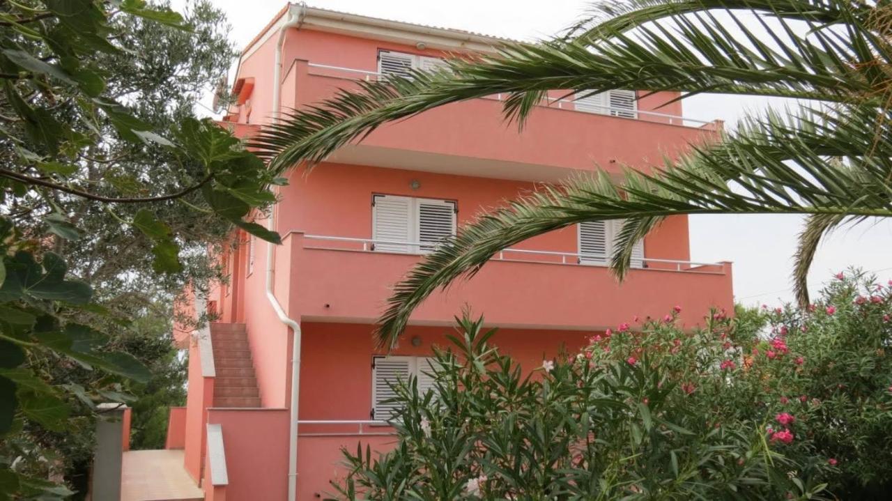 Apartments With A Parking Space Novalja, Pag - 19181 Exterior foto